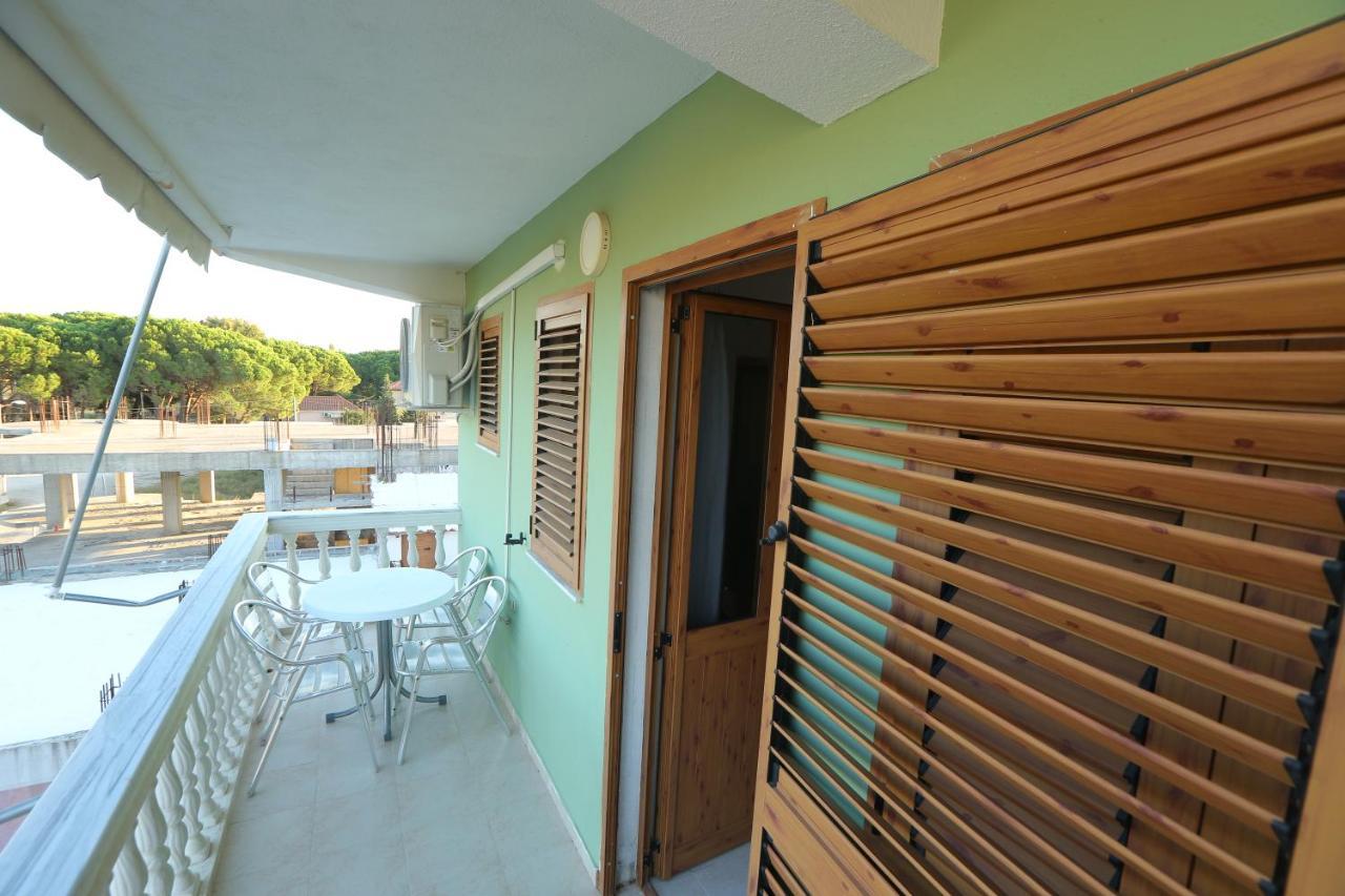 Apartment Celaj Velipojë Extérieur photo